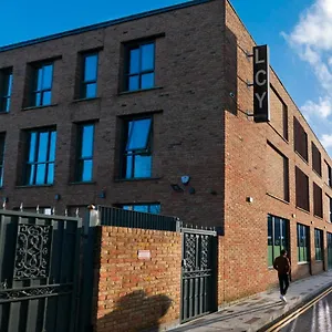 https://london-city-airport-apartment.cambridgehotelsuk.com
