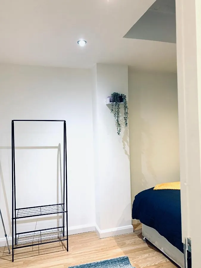 London City Centre Rooms 0*,